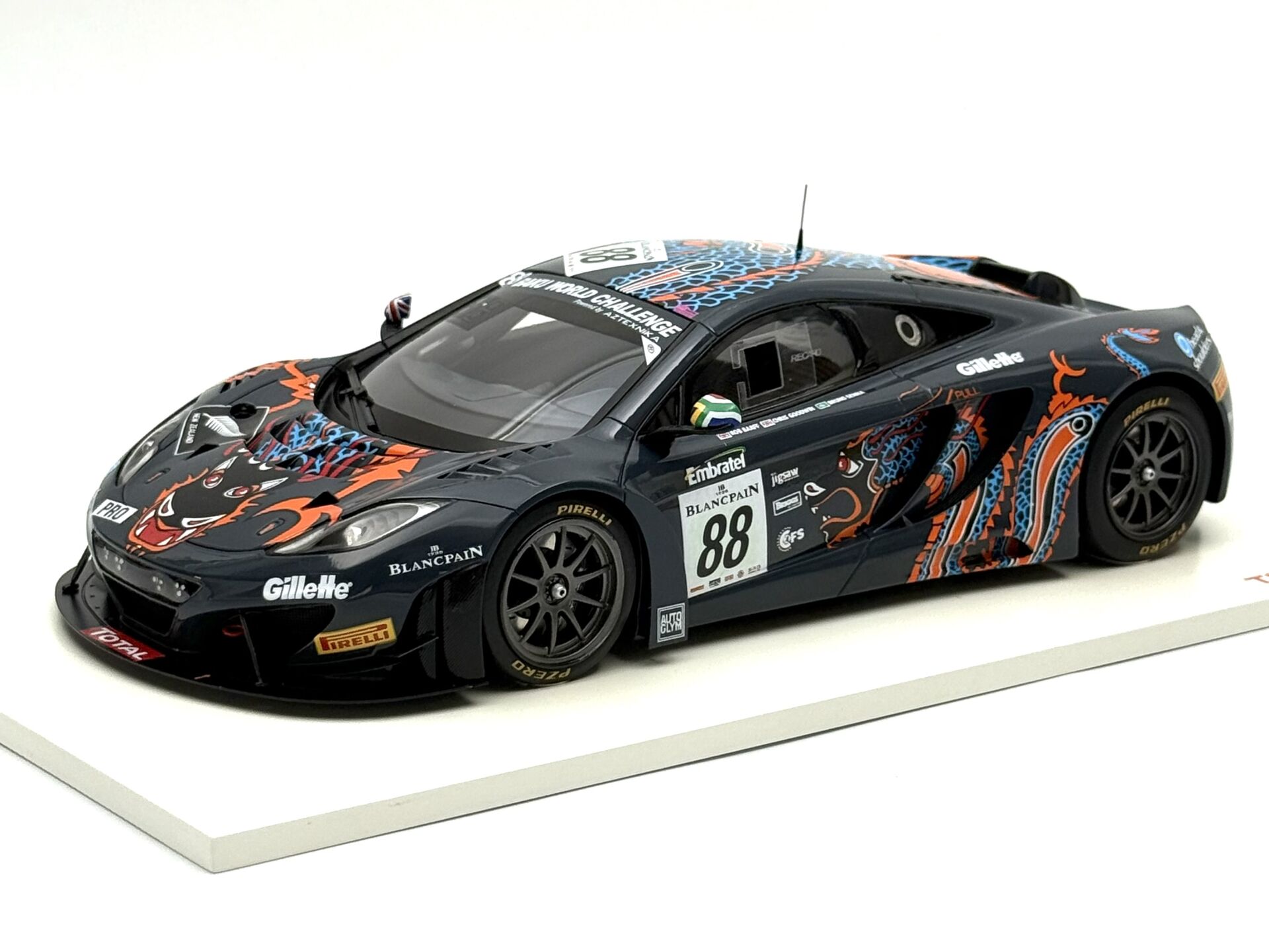 1:18 McLaren 12C GT3 24H Spa 2013 Dragon - True Scale