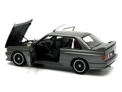 1:18 BMW M3 E30 Sport Evolution Cecetto Edition Silver - Autoart