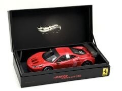1:18 Ferrari 458 Italia GT2 Rossa Corsa 2011 - Hot Wheels Elite