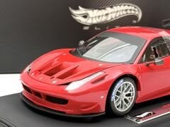 1:18 Ferrari 458 Italia GT2 Rossa Corsa 2011 - Hot Wheels Elite