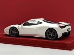 1:18 Ferrari 458 Speciale 2013 Fuji White - MR Collection