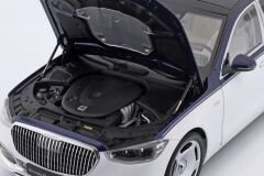1:18 Mercedes-Maybach S680 V12 Blue/White 2021 - Almost Real