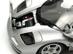 1:18 McLaren F1 Short Tail Road Car Magnesium Silver 76001 - Autoart