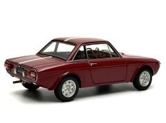 1:18 Lancia Fulvia 1.6HF FANALONE Amaranto Montebello - Autoart Millennium