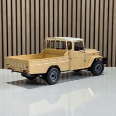1:18 Toyota FJ40 Land Cruiser Pick Up Beige - Kyosho