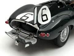 1:18 Jaguar D Type 1955 Le Mans Winner - Autoart Signature