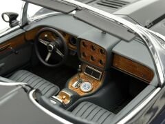 1:18 Chevrolet Corvette Spider Mako Shark 1961 - Autoart Millennium