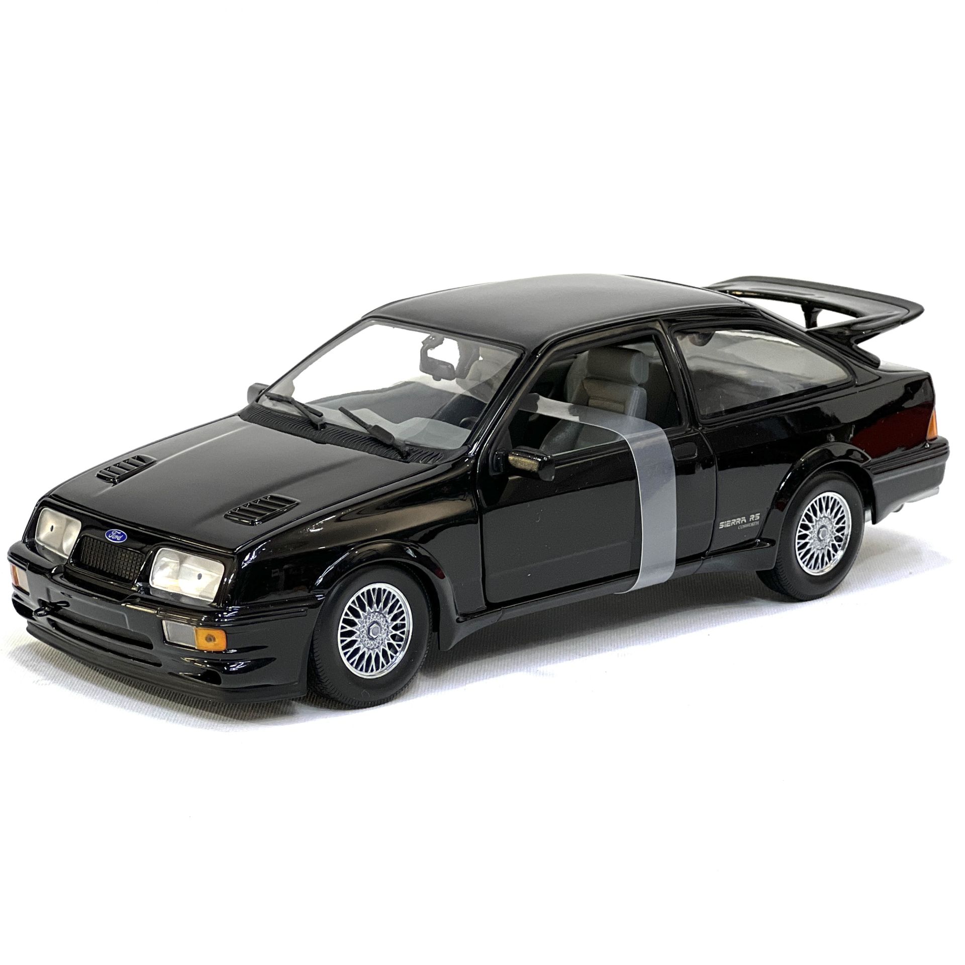 1:18 Ford Sierra Cosworth RS LHD 1988 Black - Minichamps