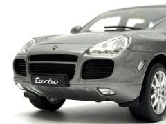 1:18 Porsche Cayenne Turbo 2002 Grey Met 78061 - Autoart Millennium