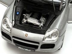 1:18 Porsche Cayenne Turbo 2002 Grey Met 78061 - Autoart Millennium
