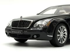 1:18 Maybach 57 S 2005 Black 76156 - Autoart Millennium