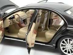 1:18 Maybach 57 S 2005 Black 76156 - Autoart Millennium