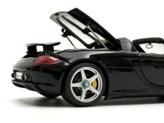 1:18 Porsche Carrera GT Black Interior 78047 2003 - Autoart