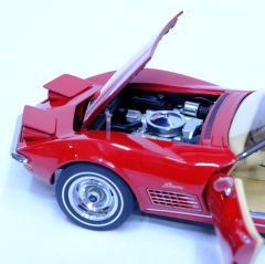 1:18 Chevrolet Corvette C3 Monza Red 1970 - Autoart