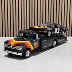 1:18 Dan Gurney's Plymouth Set Barracuda+Dodge D300 - ACME
