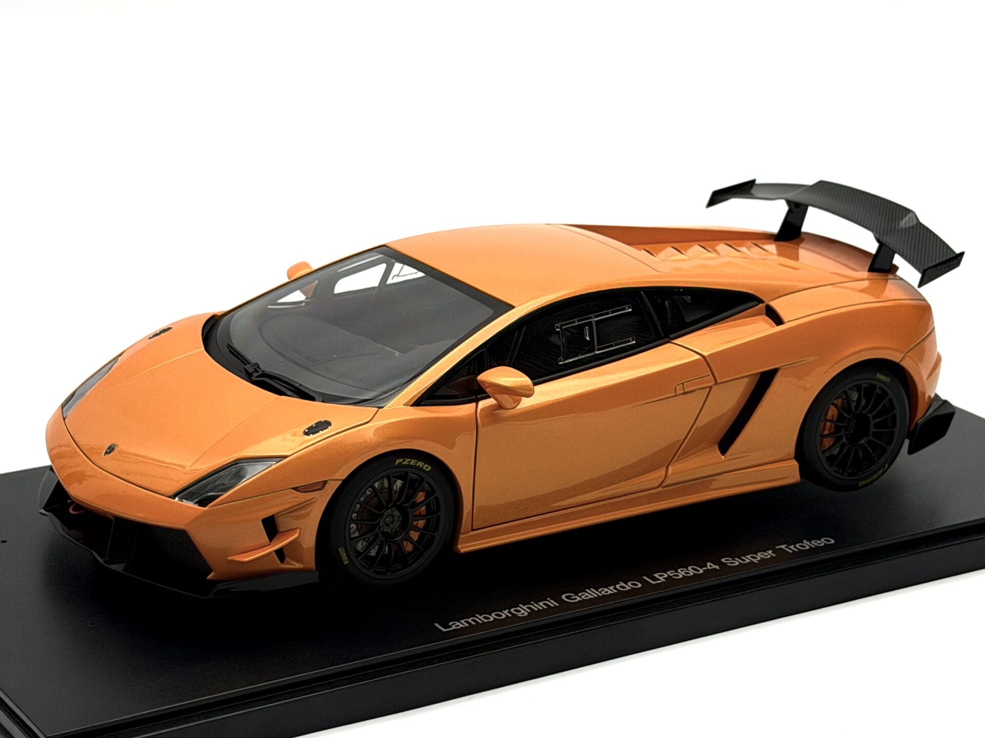 1:18 Lamborghini Gallardo LP560-4 Orange 2009 - Autoart