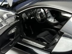 1:18 Bugatti EB 16.4 Veyron Pur Sang 2009 - Autoart Signature