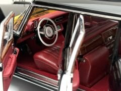 1:18 Mercedes-Benz 600 Pullman W100 Limousine Black M200 - CMC