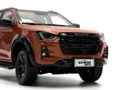 1:18 ISUZU D-MAX V Cross Orange - Paudi Model