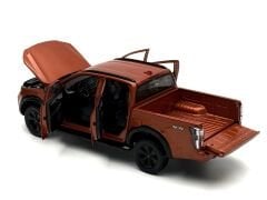 1:18 ISUZU D-MAX V Cross Orange - Paudi Model