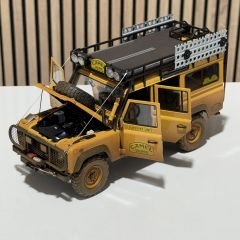 1:18 Land Rover Defender 110 Camel Trophy Sabah/Malaysia Dirty - Almost Real
