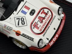 1:18 Porsche 911 Carrera RSR 964 1993 Le Mans ZM083 - GT Spirit