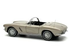 1:18 Chevrolet Corvette C1 1962 Fawn Beige 71101 - Autoart