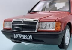 1:18 Mercedes-Benz 190E W201 Signal Red 1982 - Norev