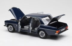 1:18 Mercedes-Benz 200 W115 Midnight Blue 1973 - Norev