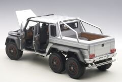1:18 Mercedes-Benz G63 AMG 6x6 2013 Silver - Autoart Signature