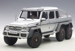 1:18 Mercedes-Benz G63 AMG 6x6 2013 Silver - Autoart Signature