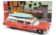1:18 Cadillac Eldorado Ambulance Surf Shark 1959 - Auto World