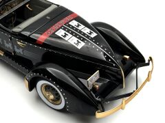 1:18 Auburn 851 Speedster 1935 Monopoly Figürlü - Auto World