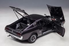 1:18 Toyota Celica Liftback 2000GT RA25 Dark Purple - Autoart