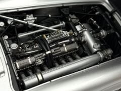 1:18 Mercedes-Benz 300 SLR W196S Stirling Moss 1955 - CMC