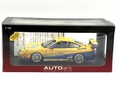 1:18 Porsche 911 996 GT3 2005 Macau Winner #88 Blue Girl - Autoart