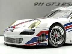 1:18 Porsche 911 997 GT3 RSR Mobil 1 2007 - Autoart