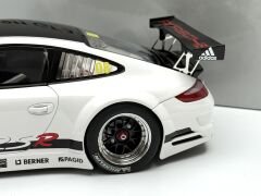 1:18 Porsche 911 997 GT3 RSR Presentation Car #08 2008 - Autoart Dealer