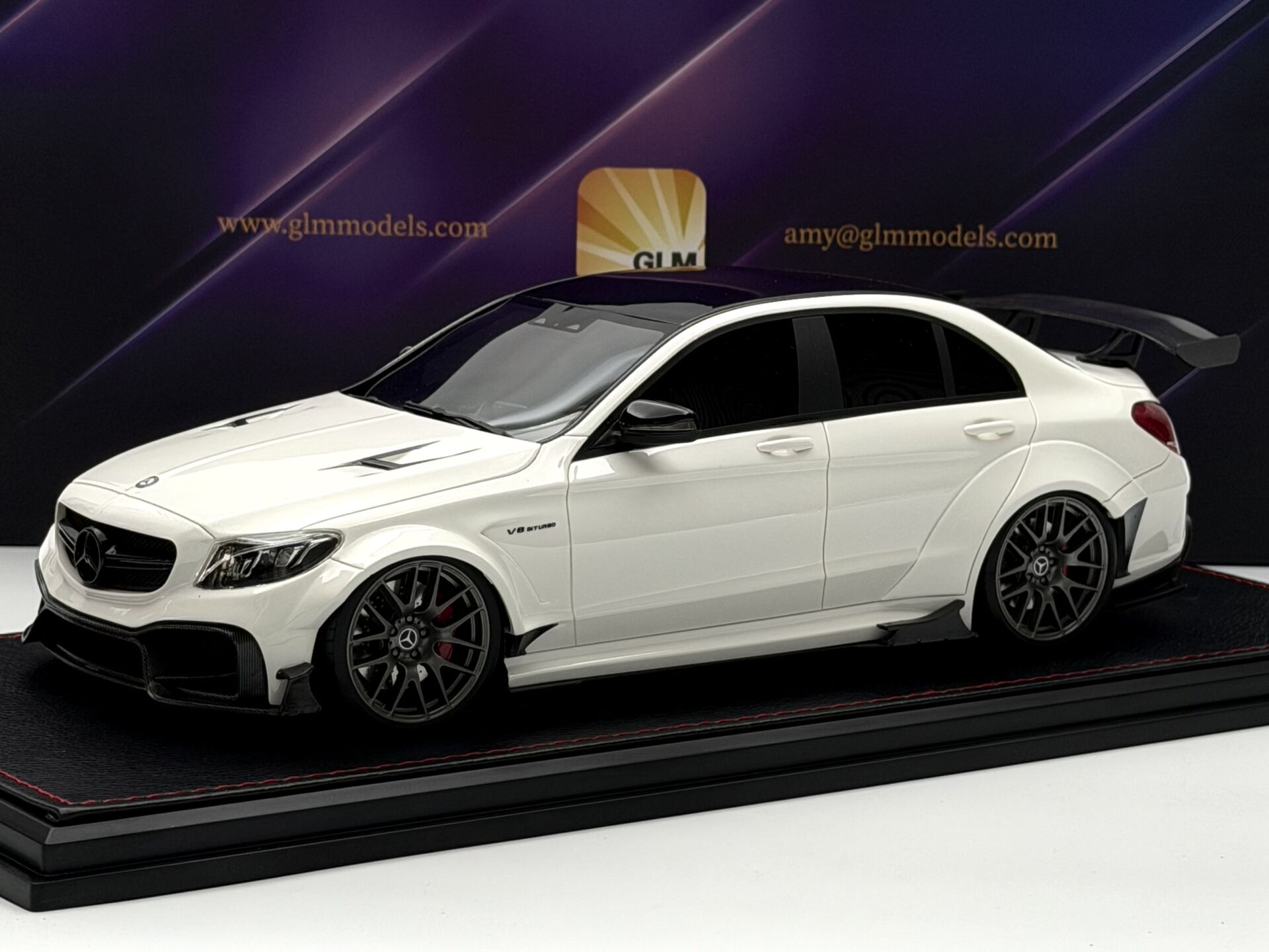 1:18 Mercedes-Benz C63s Darwin Pro Widebody White - GLM Models