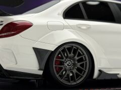 1:18 Mercedes-Benz C63s Darwin Pro Widebody White - GLM Models
