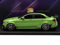 1:18 Mercedes-Benz C63s Darwin Pro Widebody Green - GLM Models