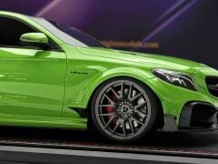 1:18 Mercedes-Benz C63s Darwin Pro Widebody Green - GLM Models