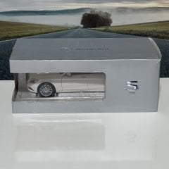 1:18 Mercedes-Benz S Class W222 Diamond White - Norev Dealer