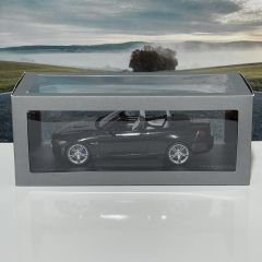 1:18 BMW M4 F83 Cabrio Sapphire Black 2014 - Paragon