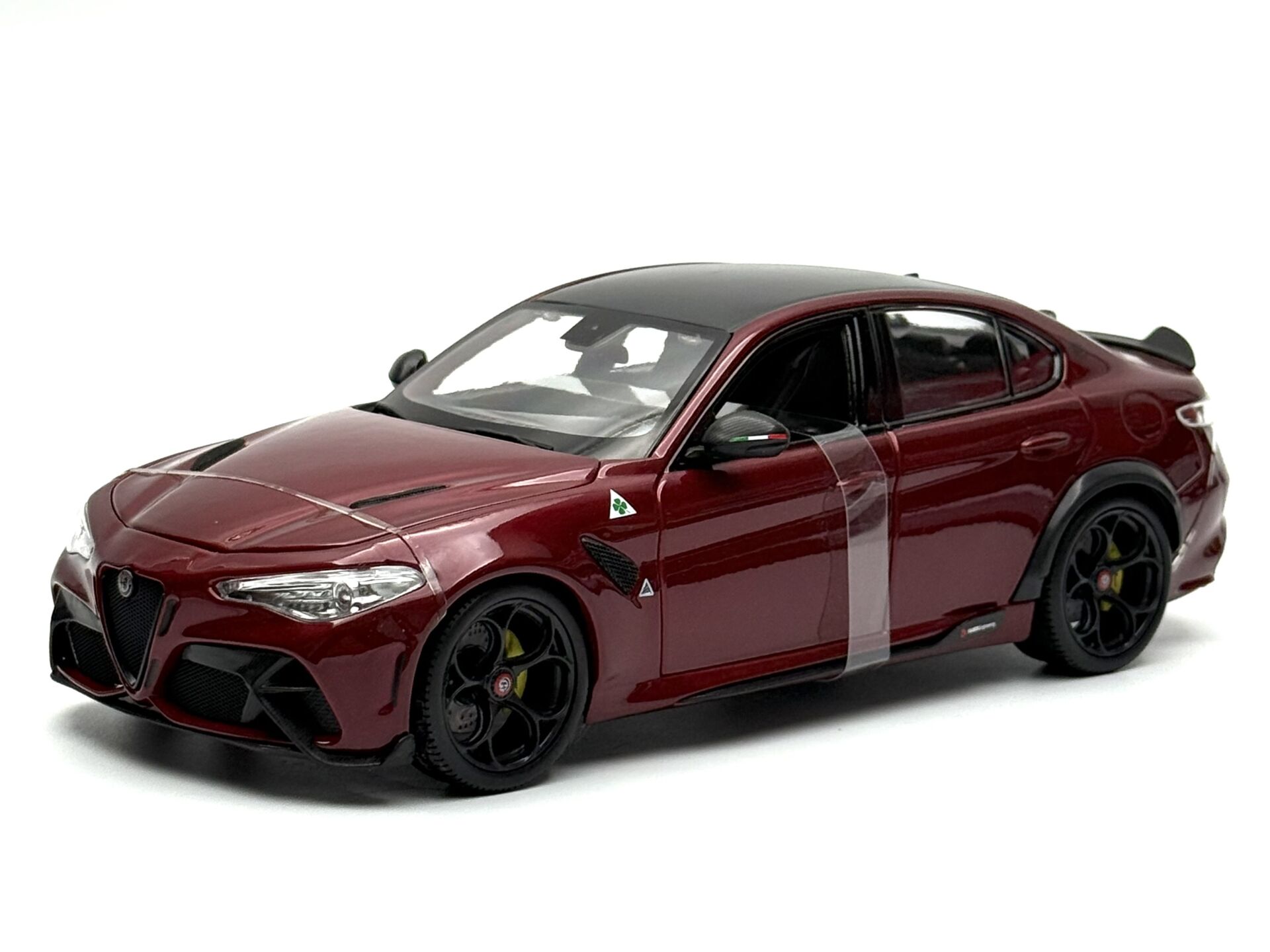 1:18 Alfa Romeo Giulia GTAm 2020 Dark Red - Burago