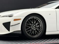1:18 Lexus LFA Nürburgring Package White 78837 - Autoart