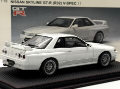 1:18 Nissan Skyline GT-R R32  V Spec II Crystal White 1992 - Autoart