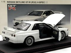 1:18 Nissan Skyline GT-R R32  V Spec II Crystal White 1992 - Autoart