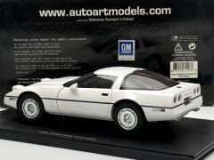 1:18 Chevrolet Corvette C4 White 1986 71243 - Autoart