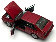 1:18 Audi Quattro LWB Street Car 1988 Tizian Red 70304 - Autoart